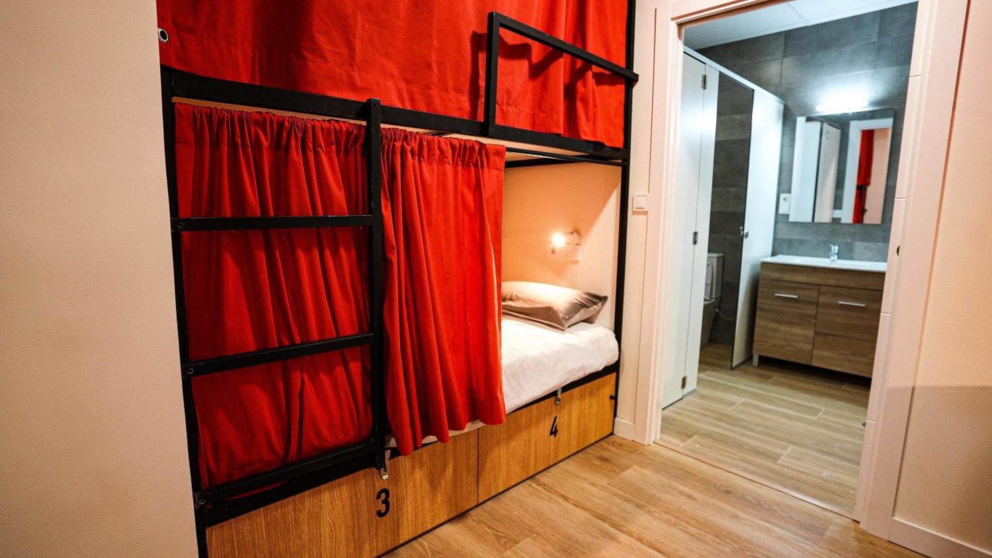 Fit Hostel Madrid Buitenkant foto