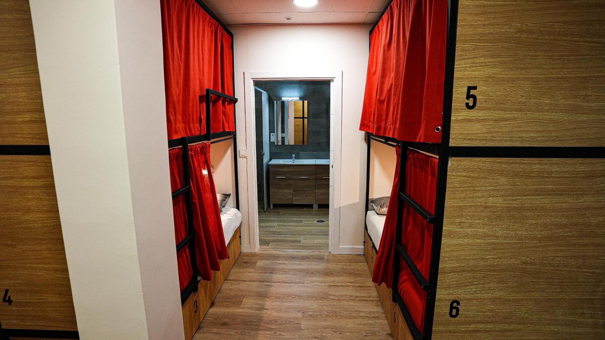 Fit Hostel Madrid Buitenkant foto